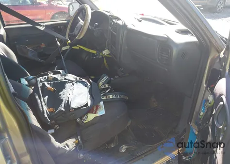 2004 Chevrolet Blazer Ls z USA, uszkodzony, nr VIN 1GNCS13XX4K169093